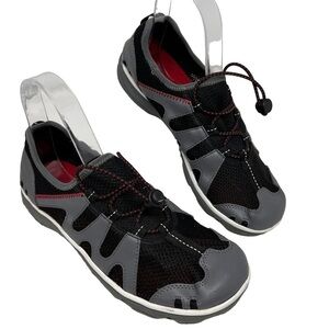 Lands End Youth Mesh Closed Toe Slip On Water Shoes Size 6M Black Gray 401375